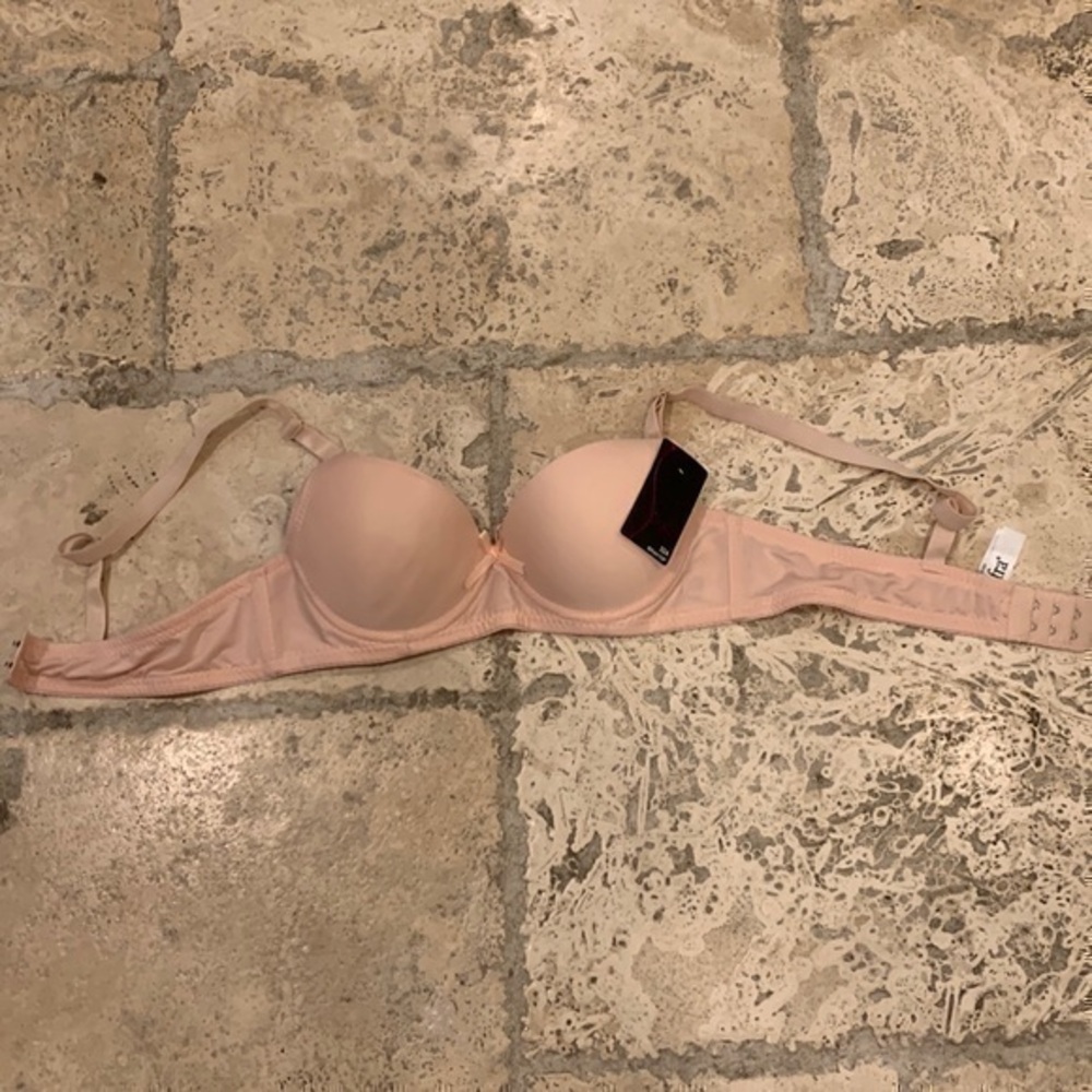 Bra - Picture 1 of 1
